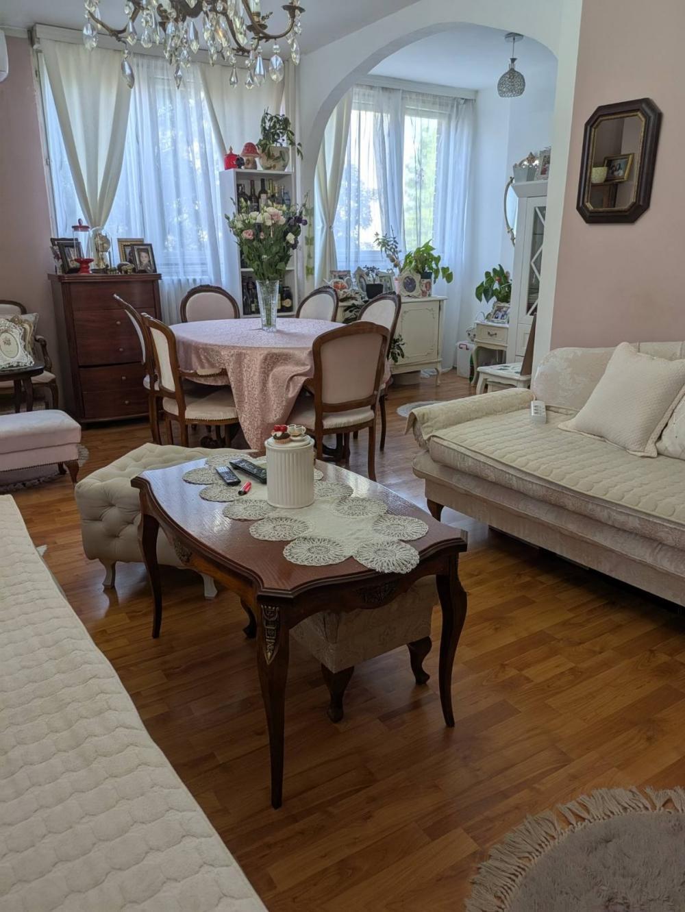 Stan na prodaju u Beogradu, Novi Beograd blok 34 (Studentski grad), dvosoban, 58m2, cena 210000 evra