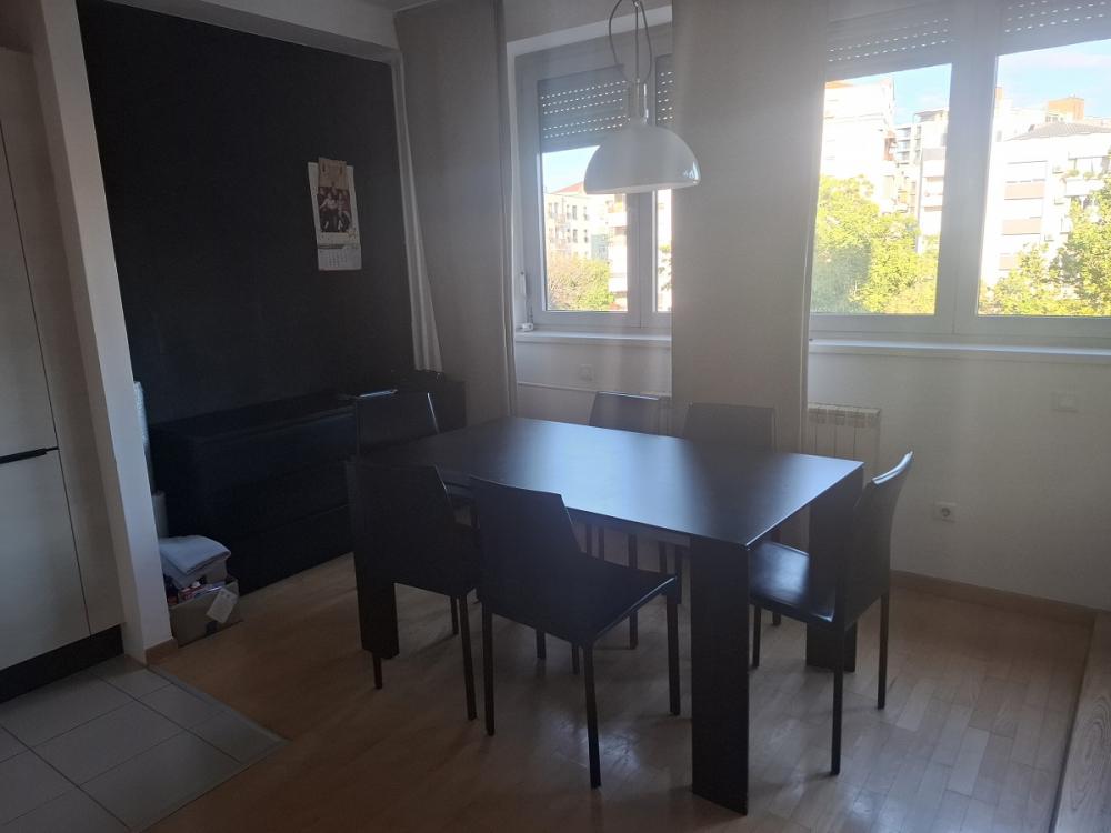 Stan na prodaju u Beogradu, Dorćol, cetvorosoban, 104m2, cena 460000 evra