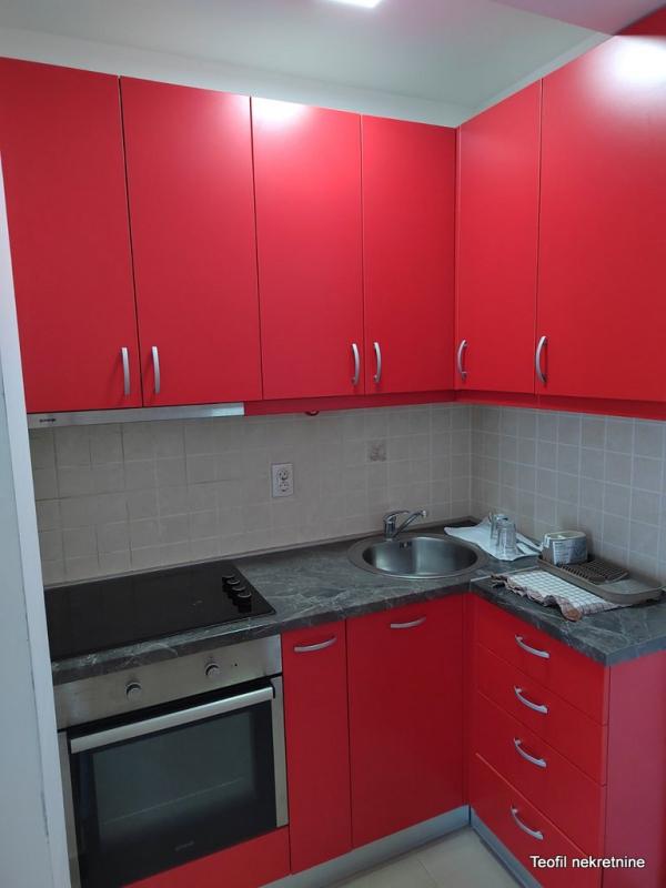 Stan na prodaju u Beogradu, Vojvode Vlahovića, jednoiposoban, 37m2, cena 95000 evra