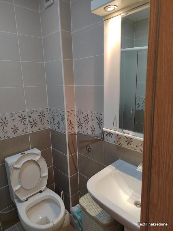 Stan na prodaju u Beogradu, Vojvode Vlahovića, jednoiposoban, 37m2, cena 95000 evra