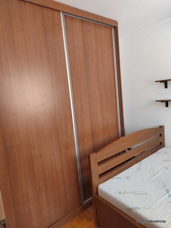 Stan na prodaju u Beogradu, Vojvode Vlahovića, jednoiposoban, 37m2, cena 95000 evra