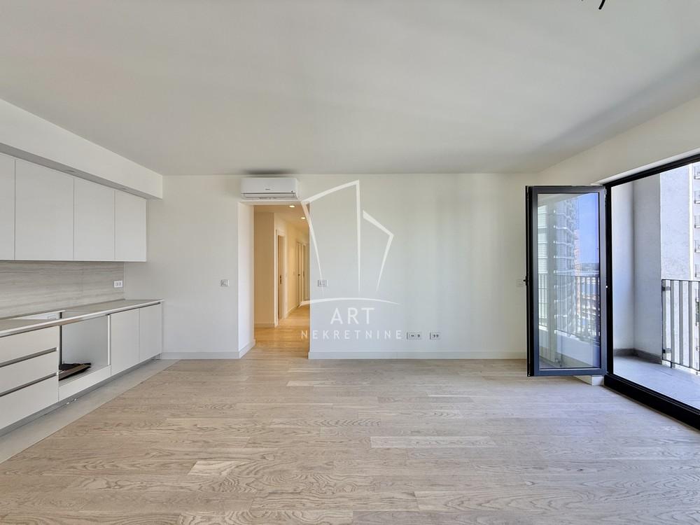 Stan na prodaju u Beogradu, Beograd na vodi, cetvorosoban, 109m2, cena 525000 evra