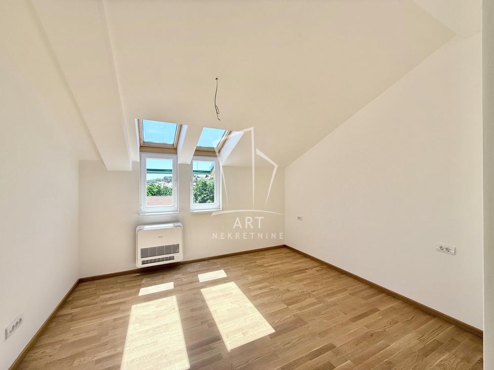 Stan na prodaju u Beogradu, Mirijevo, trosoban, 75m2, cena 157500 evra