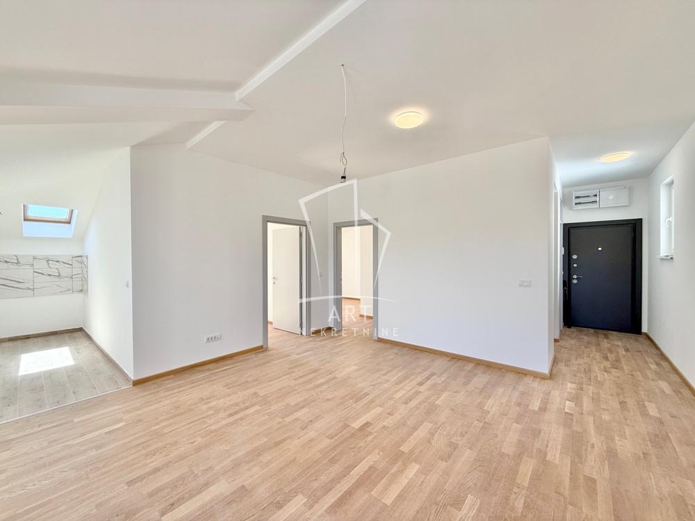 Stan na prodaju u Beogradu, Mirijevo, trosoban, 75m2, cena 157500 evra