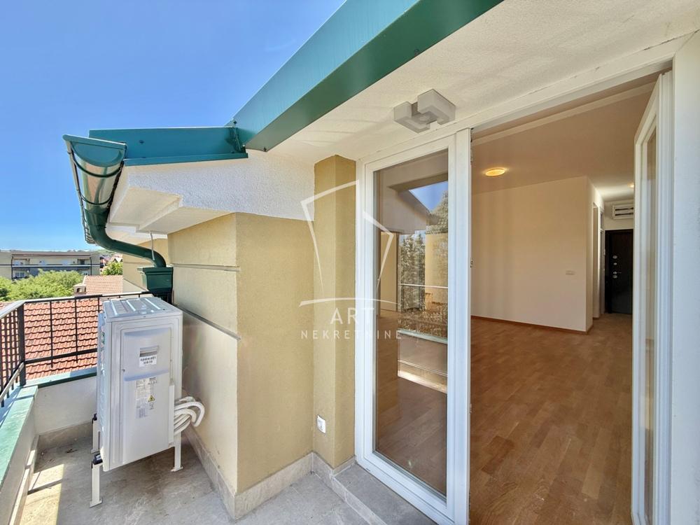 Stan na prodaju u Beogradu, Mirijevo, trosoban, 75m2, cena 157500 evra