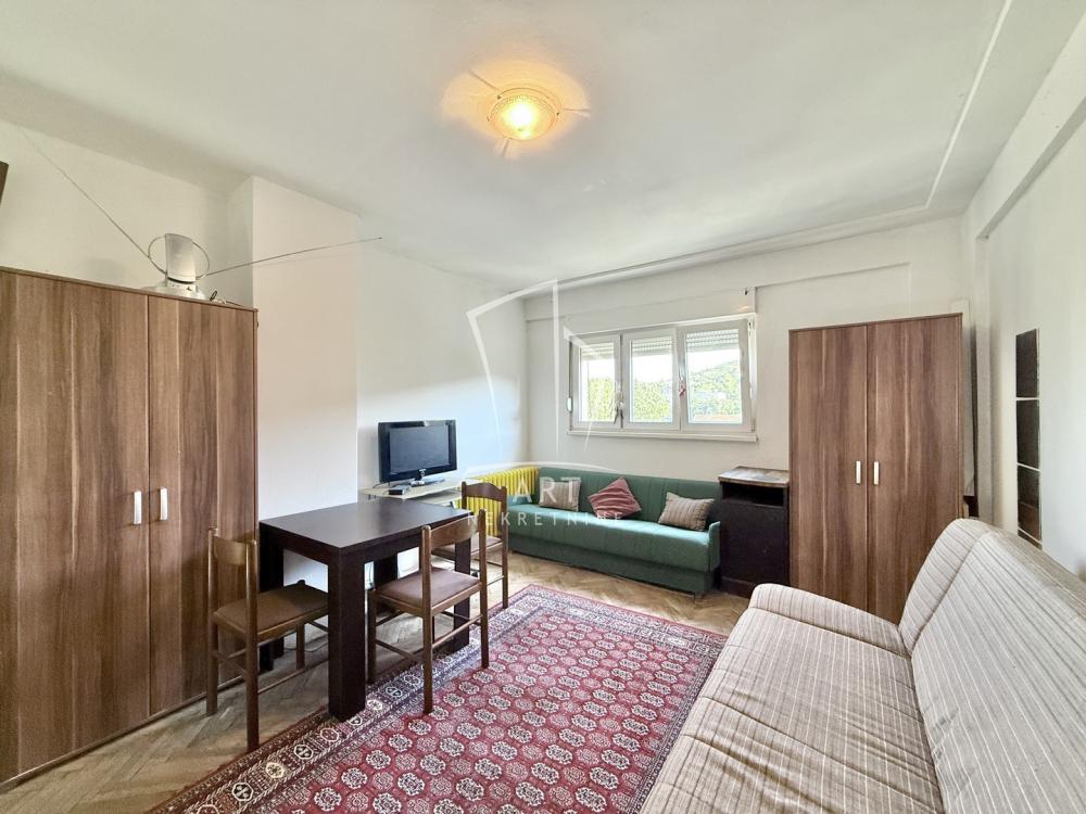 Stan na prodaju u Beogradu, Karaburma, 23m2, cena 77000 evra