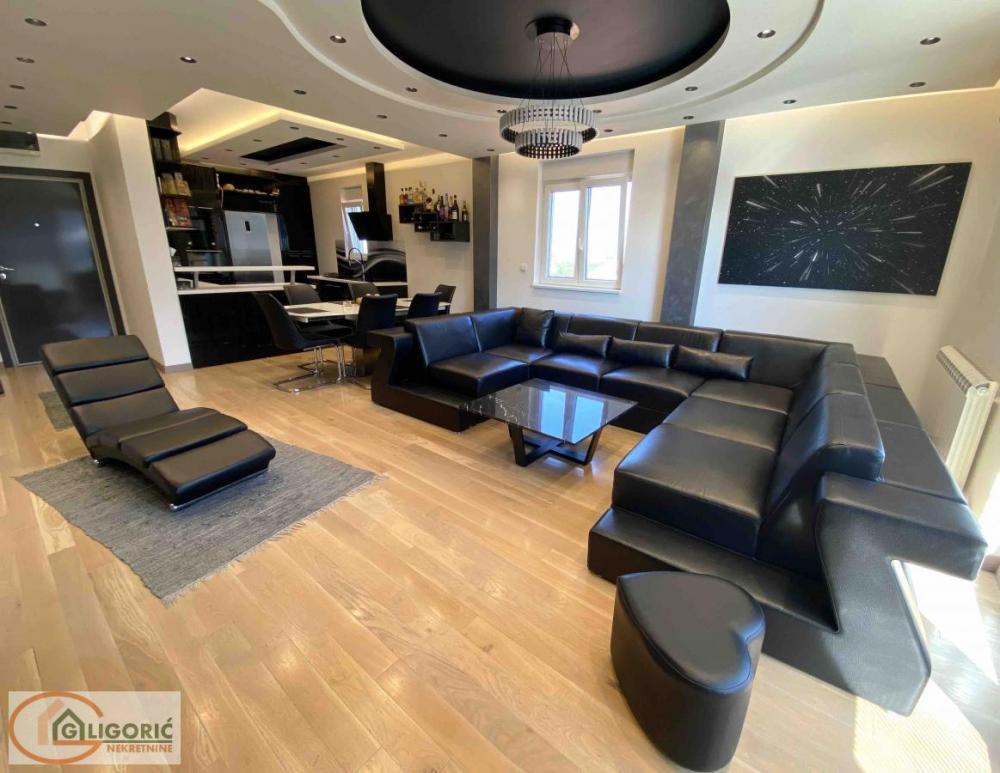 Stan na prodaju u Beogradu, Olimp, trosoban, 100m2, cena 285000 evra