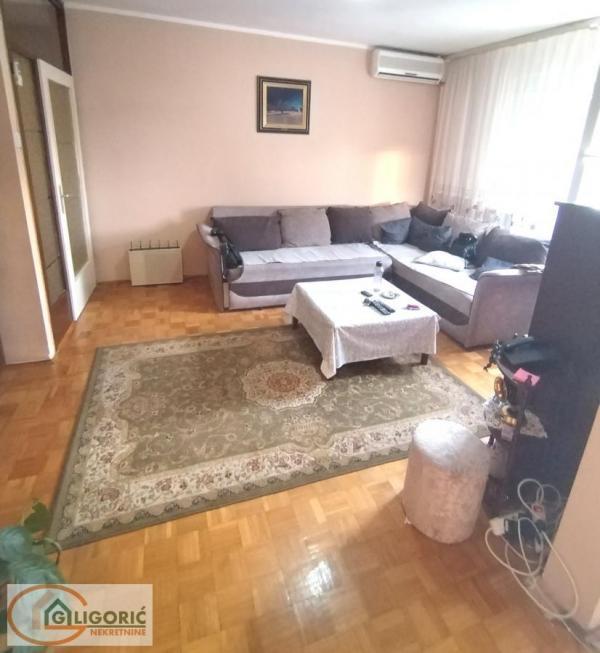 Stan na prodaju u Beogradu, Dorćol, trosoban, 77m2, cena 319990 evra