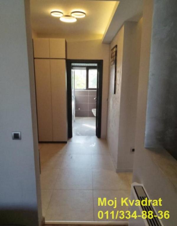 Stan na prodaju u Beogradu, Beograd (centar), cetvorosoban, 79m2, cena 278000 evra