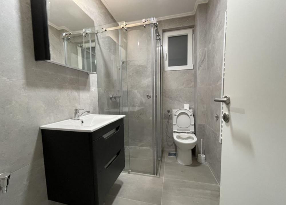 Stan na prodaju u Beogradu, Zemun centar,Zemun, troiposoban, 85m2, cena 220000 evra