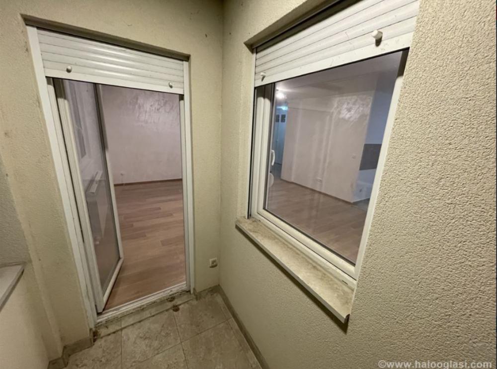 Stan na prodaju u Beogradu, Zemun centar,Zemun, troiposoban, 85m2, cena 220000 evra