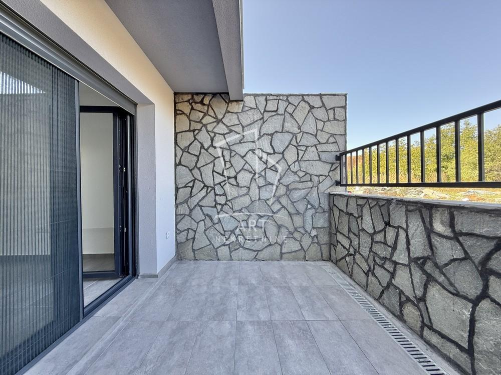 Stan na prodaju u Beogradu, Čukarica, dvoiposoban, 64m2, cena 115200 evra