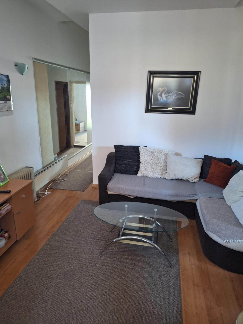 Stan na prodaju u Beogradu, Zemun, troiposoban, 230m2, cena 520000 evra