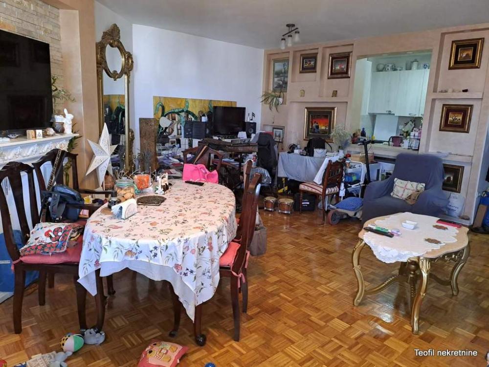 Stan na prodaju u Beogradu, Novi Beograd, trosoban, 95m2, cena 340000 evra