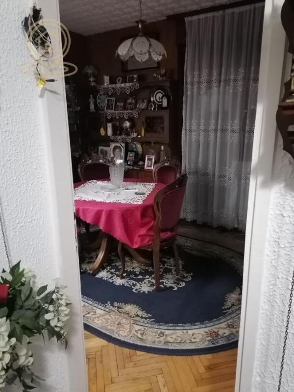 Stan na prodaju u Beogradu, Borča, trosoban, 60m2, cena 77000 evra