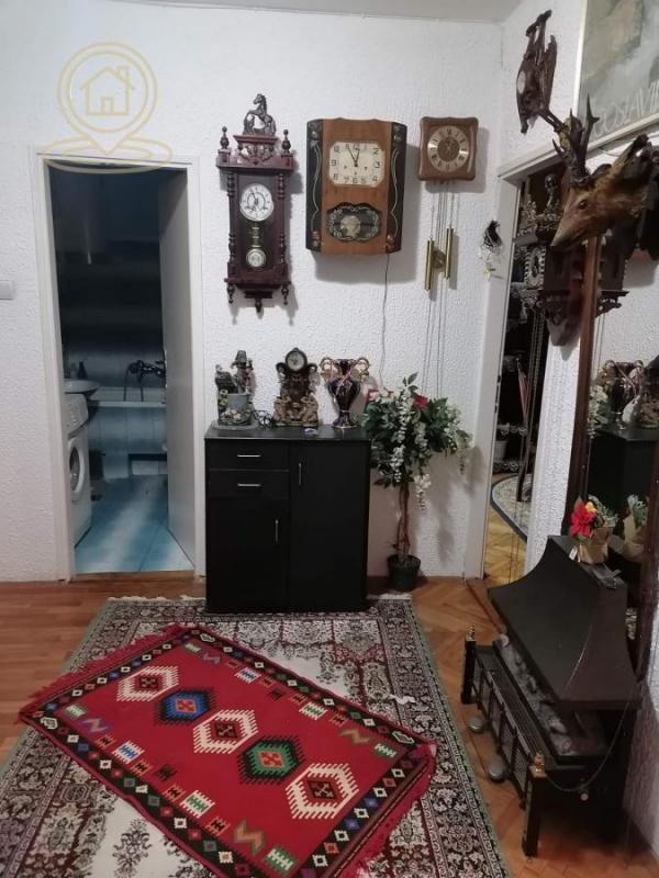 Stan na prodaju u Beogradu, Borča, trosoban, 60m2, cena 77000 evra