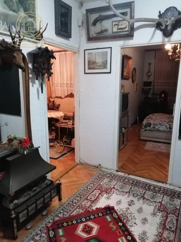 Stan na prodaju u Beogradu, Borča, trosoban, 60m2, cena 77000 evra
