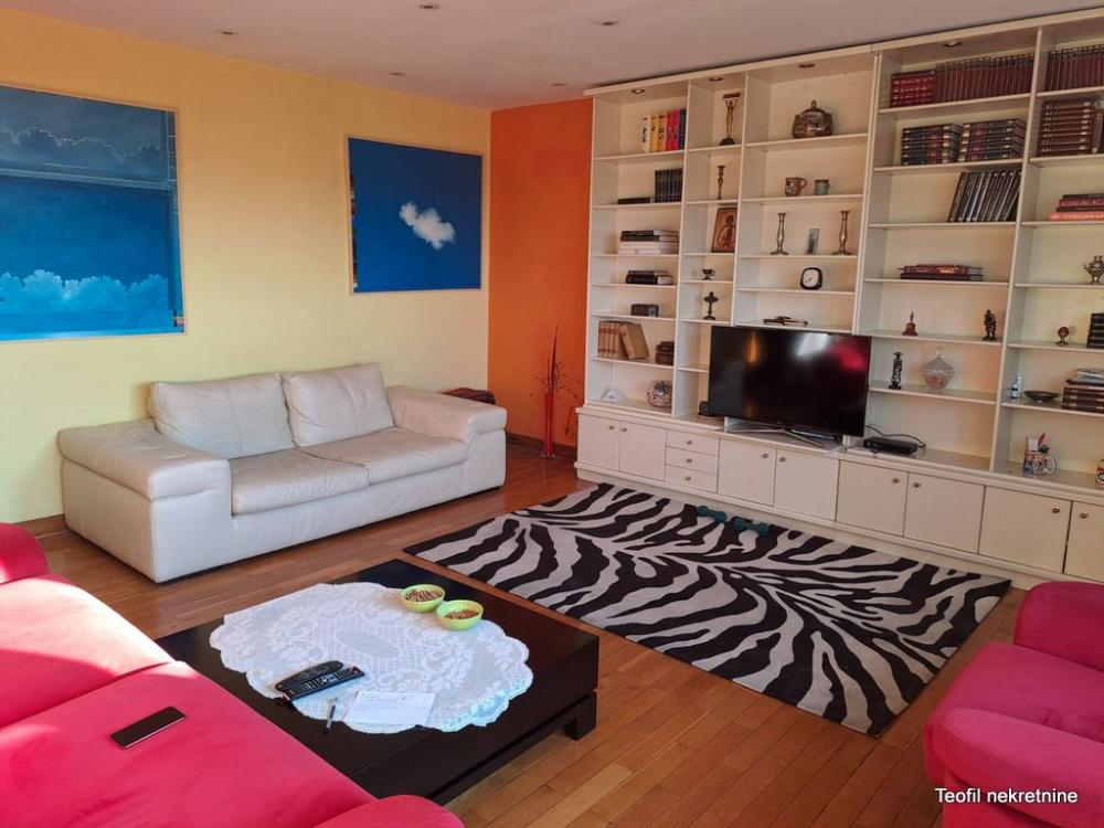 Stan na prodaju u Beogradu, Dorćol, 120m2, cena 456000 evra