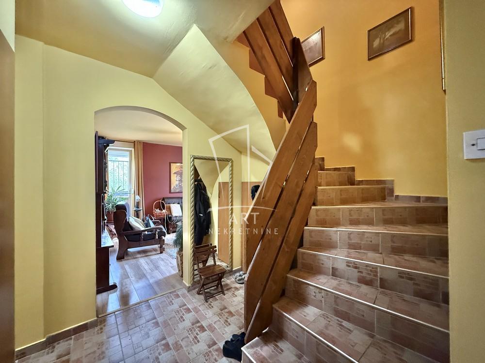 Stan na prodaju u Beogradu, Labudovo brdo, 92m2, cena 235000 evra