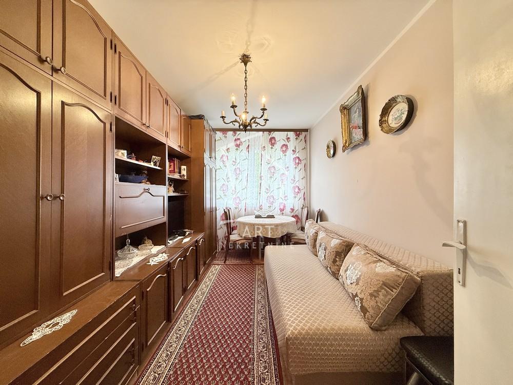 Stan na prodaju u Beogradu, Palilula, trosoban, 70m2, cena 75000 evra