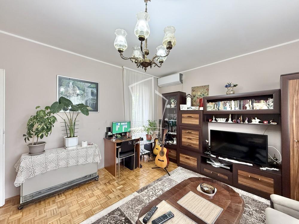 Stan na prodaju u Beogradu, Palilula, trosoban, 70m2, cena 75000 evra