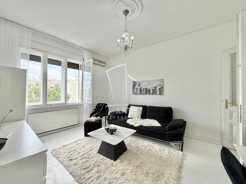 Stan na prodaju u Beogradu, Stari grad, dvosoban, 39m2, cena 302000 evra