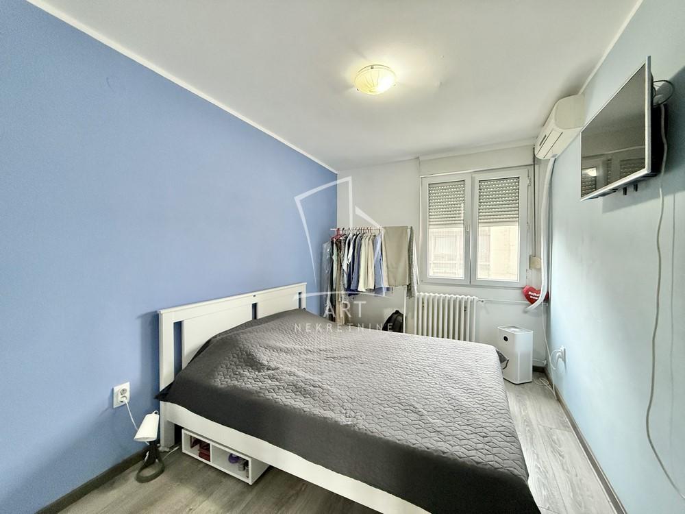 Stan na prodaju u Beogradu, Banjica, trosoban, 55m2, cena 169000 evra