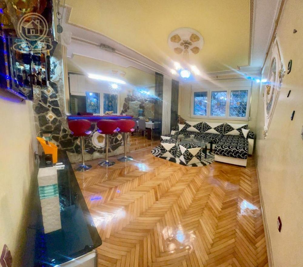 Stan na prodaju u Beogradu, Karaburma, dvosoban, 57m2, cena 165000 evra