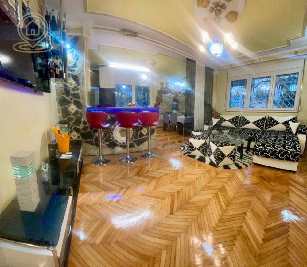 Stan na prodaju u Beogradu, Karaburma, dvosoban, 57m2, cena 165000 evra