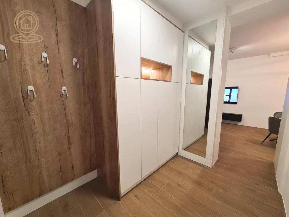 Stan na prodaju u Beogradu, Dedinje, jednosoban, 42m2, cena 135000 evra