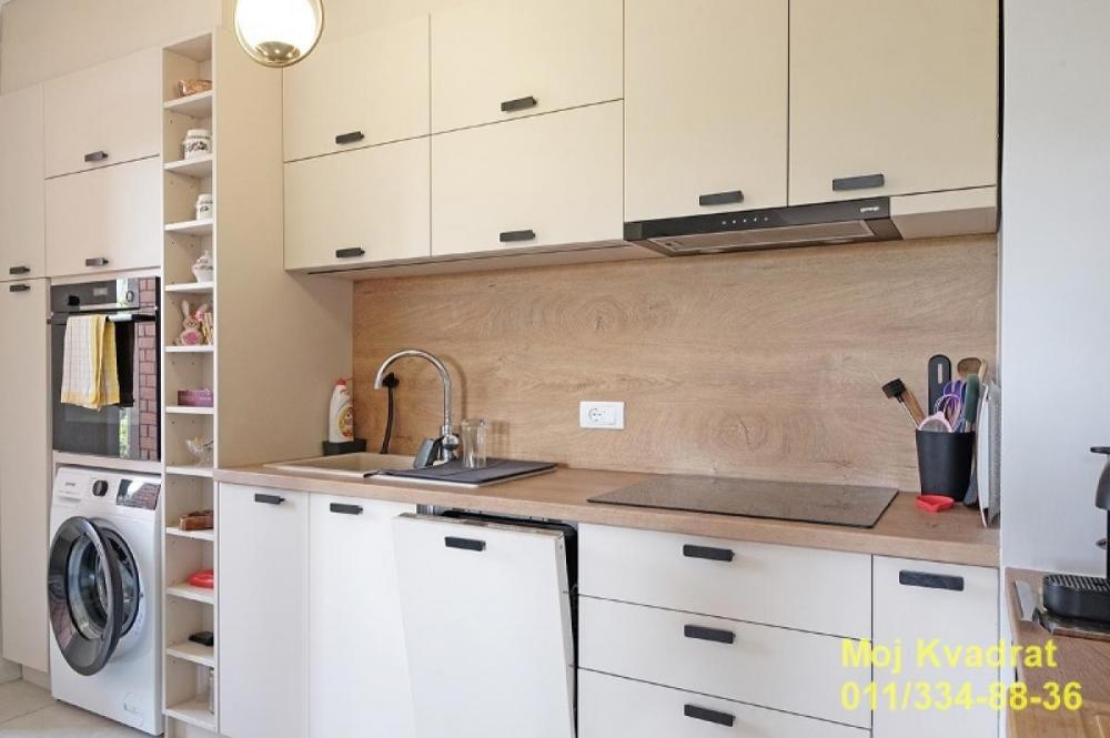 Stan na prodaju u Beogradu, Saobraćajni fakultet, dvosoban, 66m2, cena 186000 evra