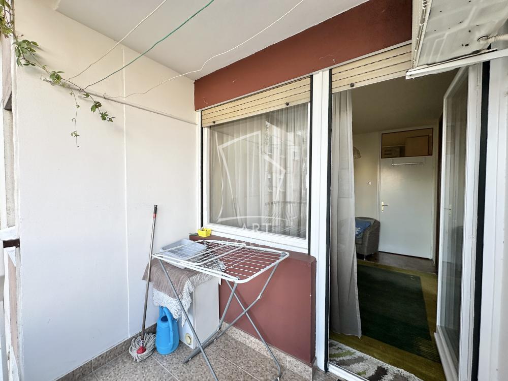 Stan na prodaju u Beogradu, Stari grad, dvoiposoban, 63m2, cena 320000 evra