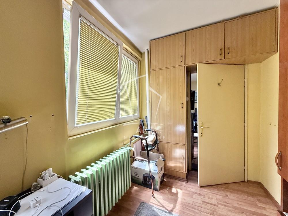 Stan na prodaju u Beogradu, Kanarevo brdo, dvoiposoban, 62m2, cena 150000 evra