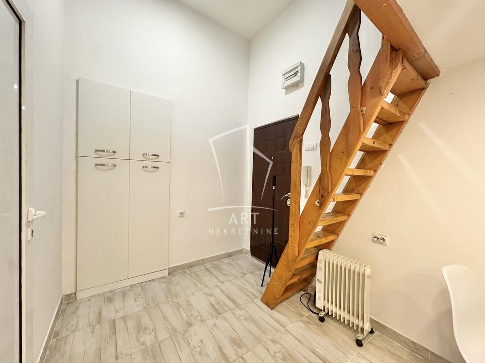 Stan na prodaju u Beogradu, Stari grad, jednosoban, 30m2, cena 127000 evra