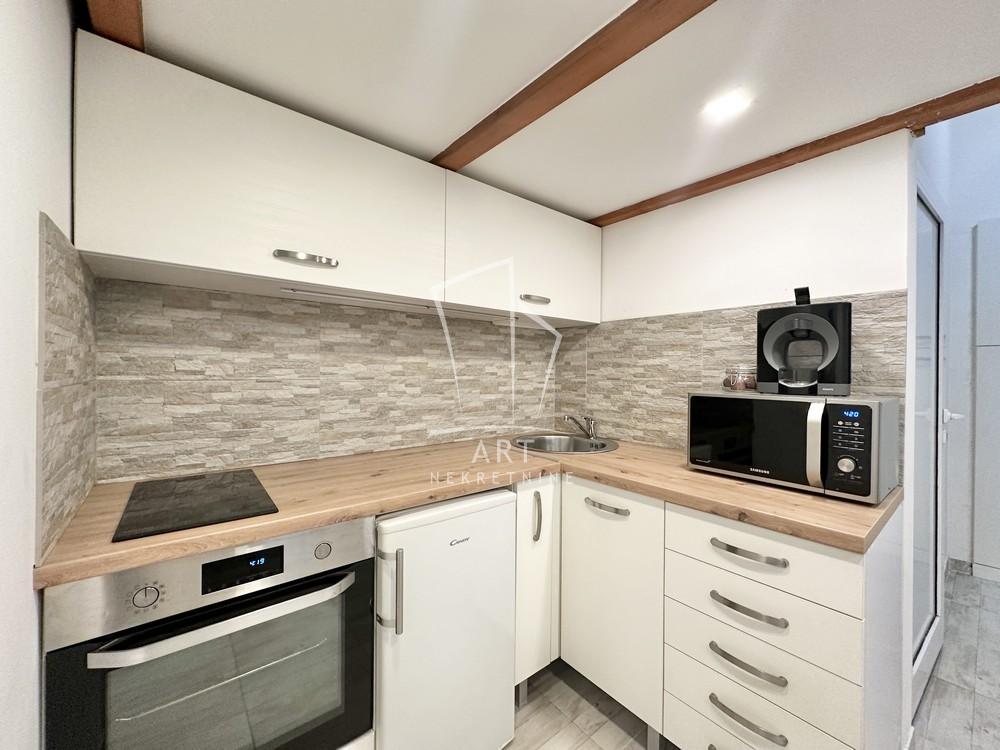 Stan na prodaju u Beogradu, Stari grad, jednosoban, 30m2, cena 127000 evra