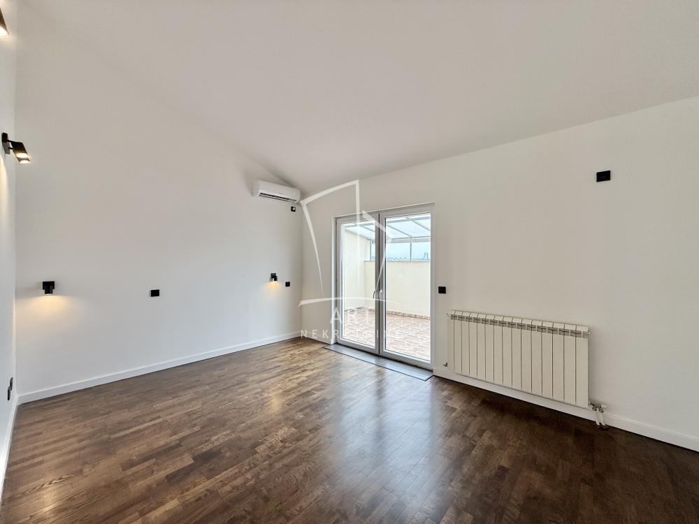 Stan na prodaju u Beogradu, Vojvode Stepe, cetvorosoban, 172m2, cena 430000 evra