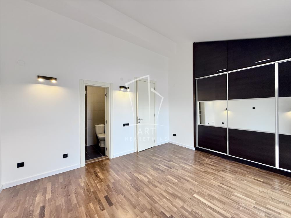Stan na prodaju u Beogradu, Vojvode Stepe, cetvorosoban, 172m2, cena 430000 evra