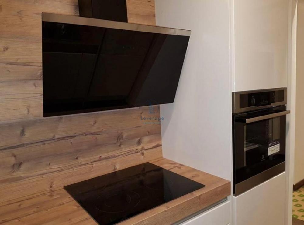 Stan na prodaju u Beogradu, Novi Beograd blok 62, trosoban, 76m2, cena 208000 evra