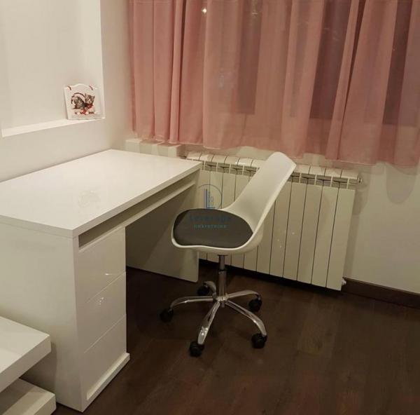 Stan na prodaju u Beogradu, Novi Beograd blok 62, trosoban, 76m2, cena 208000 evra