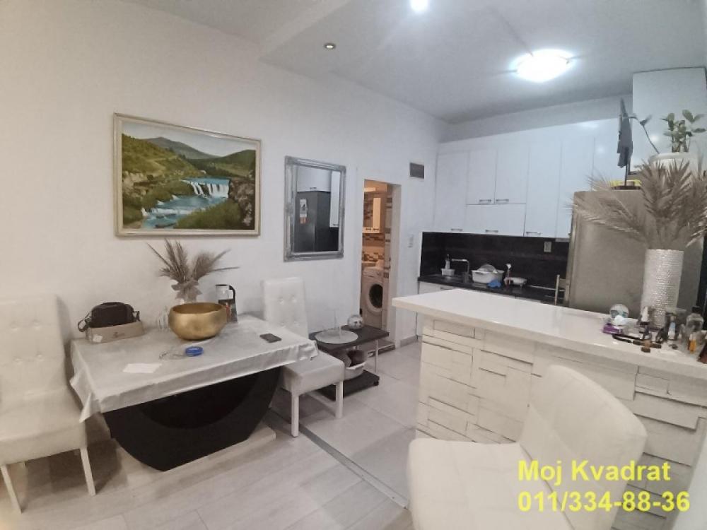 Stan na prodaju u Beogradu, Novi Beograd blok 62, dvosoban, 47m2, cena 190000 evra