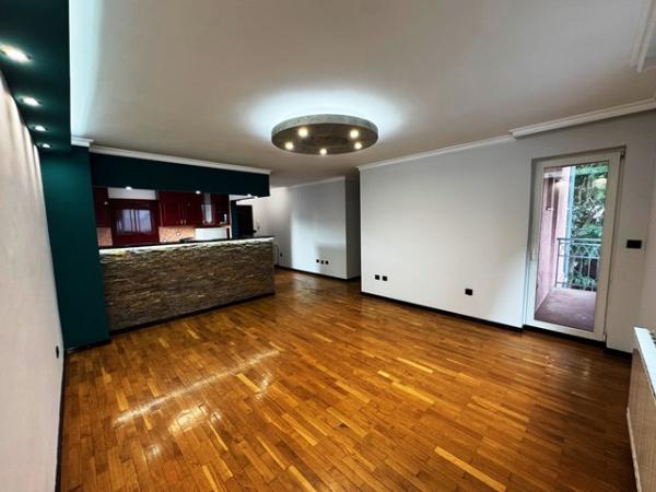 Stan na prodaju u Beogradu, Dušanovac, dvosoban, 56m2, cena 159900 evra