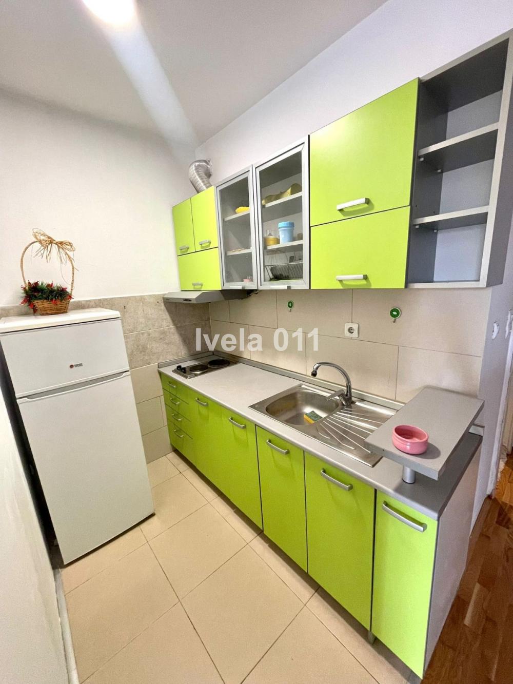Stan na prodaju u Beogradu, Vračar, dvosoban, 43m2, cena 165000 evra
