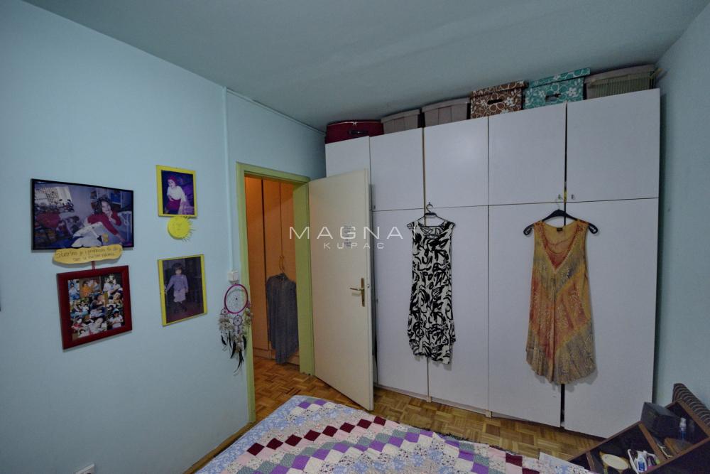 Stan na prodaju u Beogradu, Novi Beograd, cetvorosoban, 100m2, cena 250000 evra