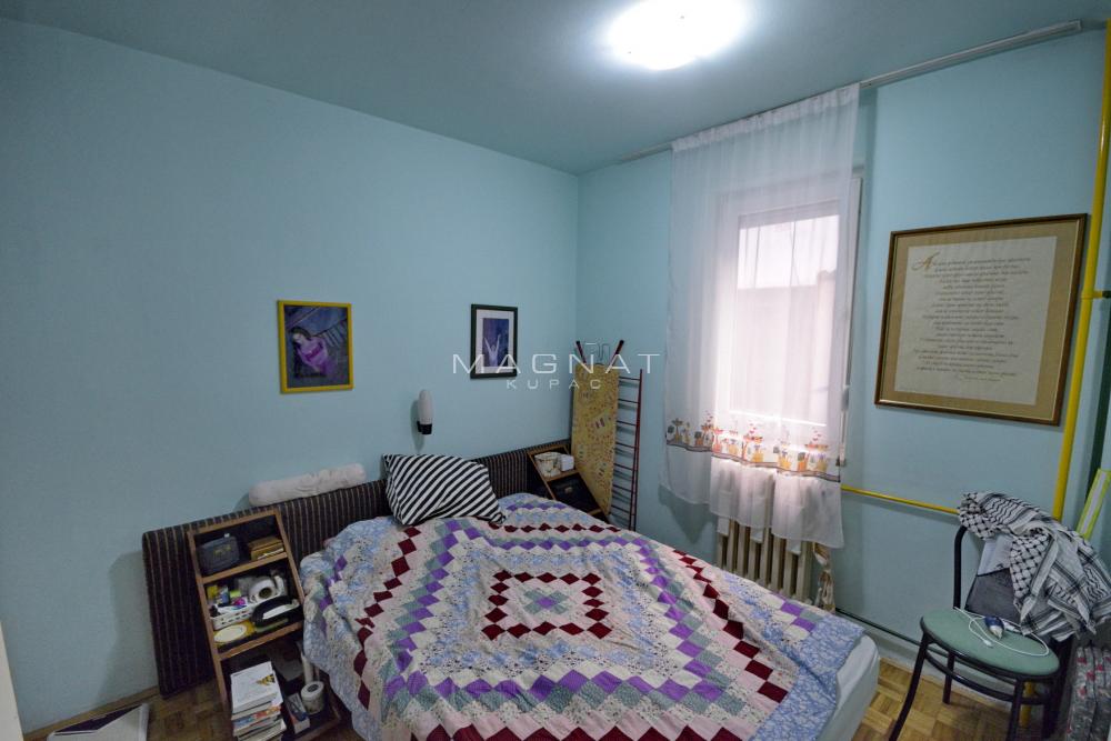 Stan na prodaju u Beogradu, Novi Beograd, cetvorosoban, 100m2, cena 250000 evra
