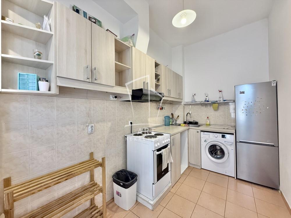 Stan na prodaju u Beogradu, Stari grad, dvoiposoban, 47m2, cena 239000 evra