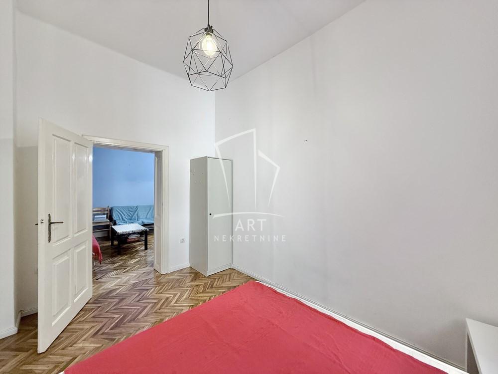 Stan na prodaju u Beogradu, Stari grad, dvoiposoban, 47m2, cena 239000 evra
