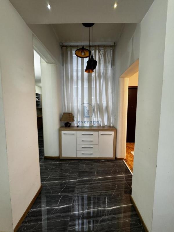 Stan na prodaju u Beogradu, Slavija, dvosoban, 75m2, cena 285000 evra
