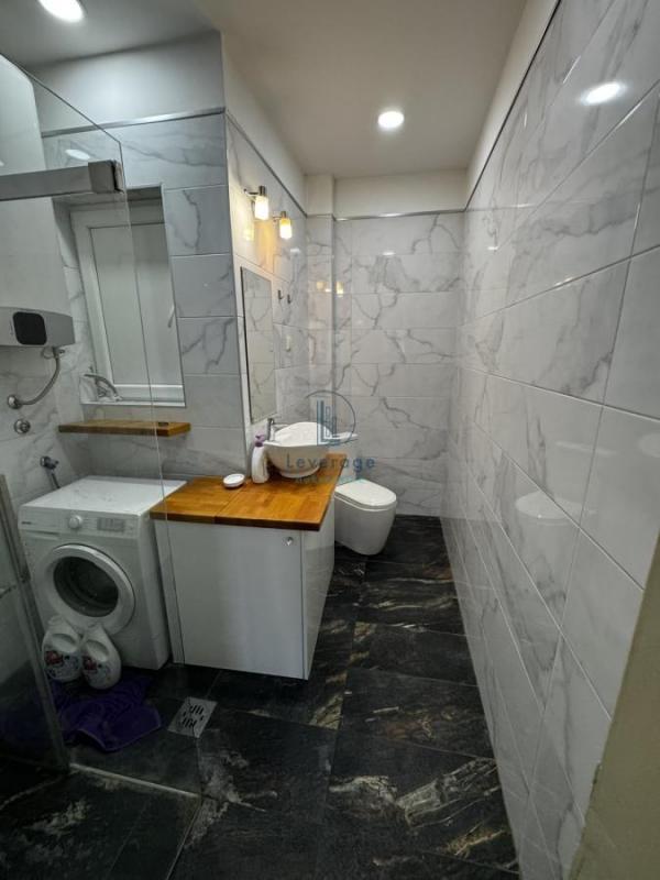 Stan na prodaju u Beogradu, Slavija, dvosoban, 75m2, cena 285000 evra