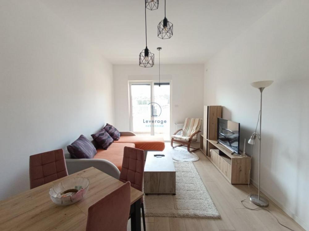 Stan na prodaju u Beogradu, jednoiposoban, 43m2, cena 67000 evra