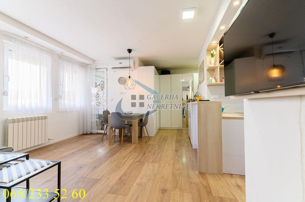 Stan na prodaju u Beogradu, Palilula, trosoban, 58m2, cena 155000 evra